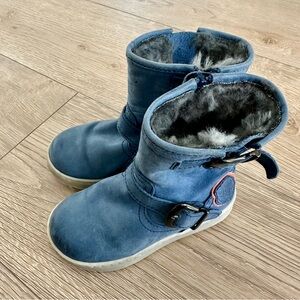 Blue Kids leather Boots real shearling lined size 23 
USA size 7-7.5